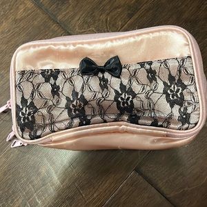 💜 Pink Makeup Bag